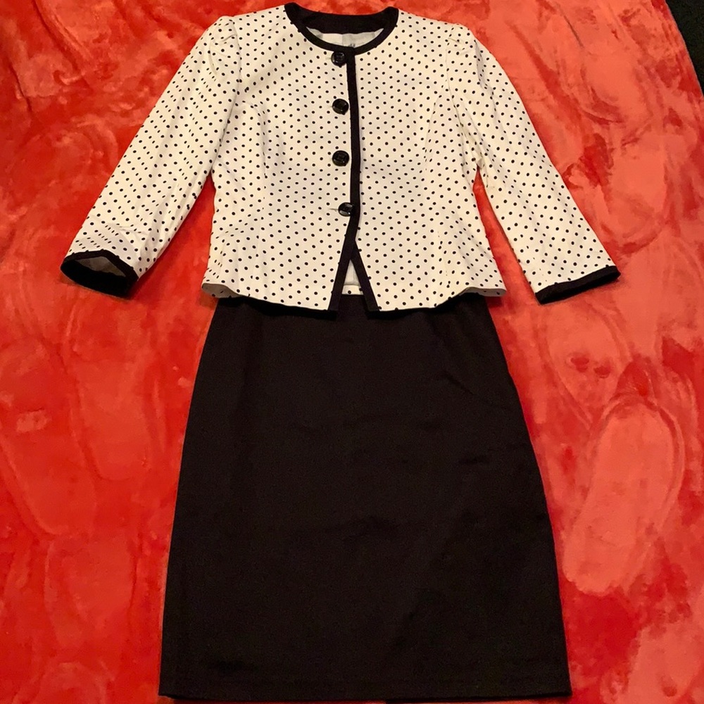 Suit, TAHARI, SZ 2, black/white